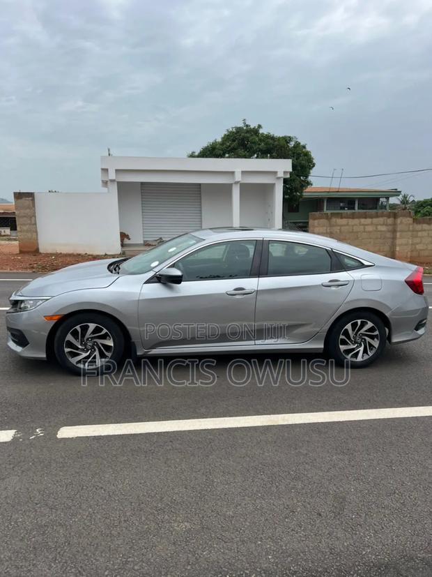 Honda Civic LX 4dr Sedan (2.0L 4cyl) 2016 Silver