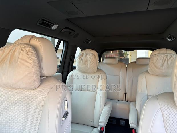 Li Auto L9 1.5 Hybrid AWD 2023 Black