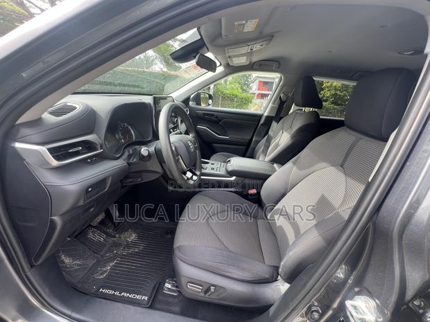 Toyota Highlander 2020 Gray