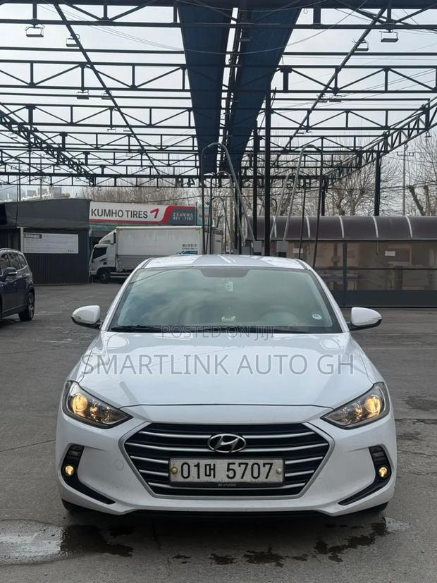 Hyundai Avante 2017 White