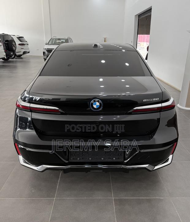 BMW i7 xDrive60 AWD 2023 Black