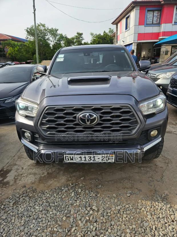 Toyota Tacoma 2021 Gray