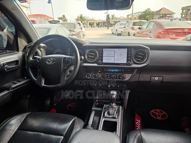 Toyota Tacoma 2021 Gray