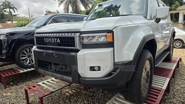 New Toyota Land Cruiser Prado 2.8 2025 White