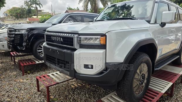 New Toyota Land Cruiser Prado 2.8 2025 White