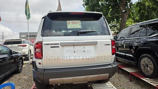 New Toyota Land Cruiser Prado 2.8 2025 White