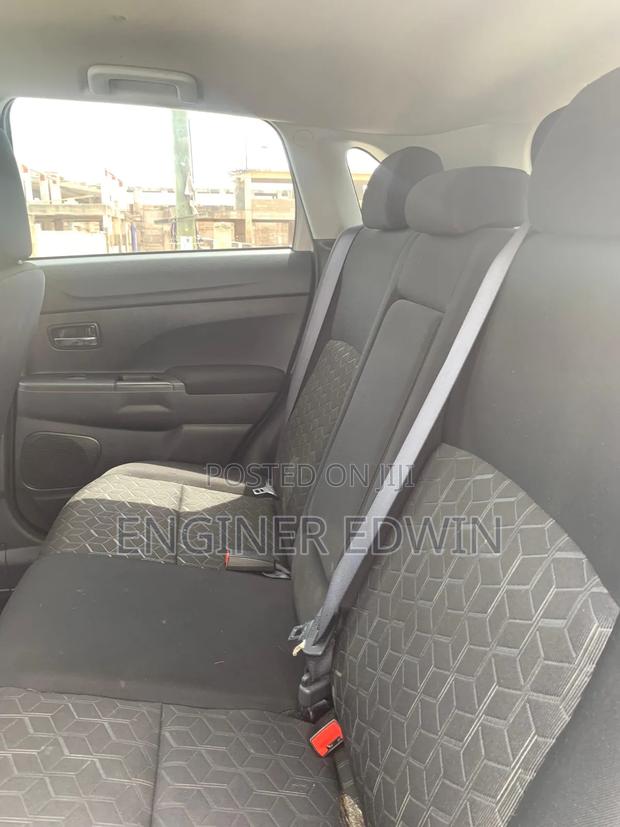 Mitsubishi Outlander Sport SE 2022 Gray