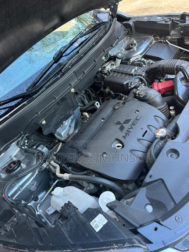 Mitsubishi Outlander 2.0 PHEV AWD 2021 Gray