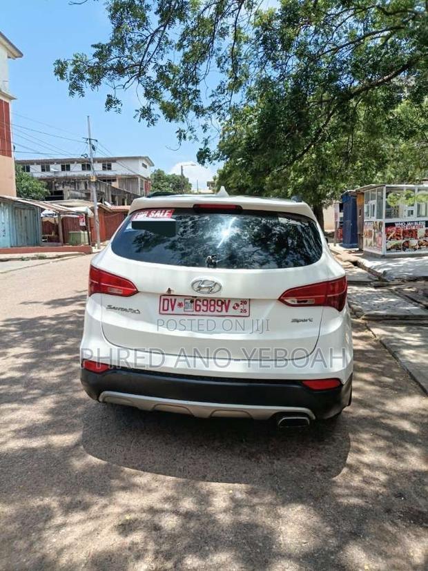 Hyundai Santa Fe SE AWD 2016 White