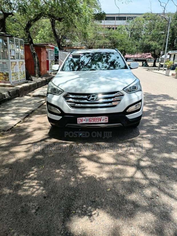 Hyundai Santa Fe SE AWD 2016 White