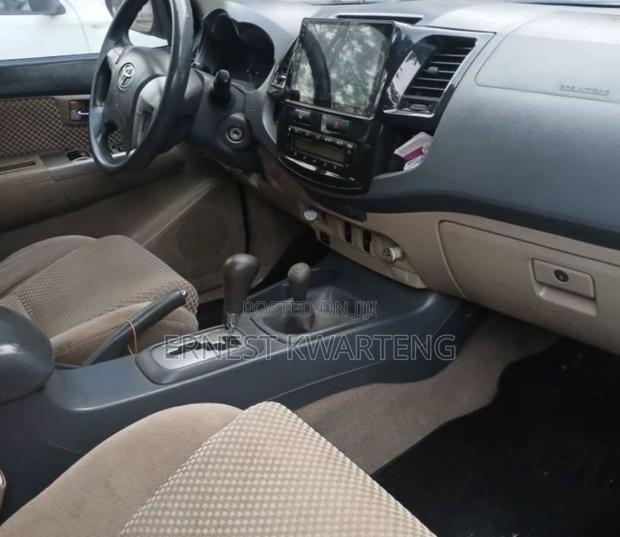 Toyota Fortuner 2012 Black