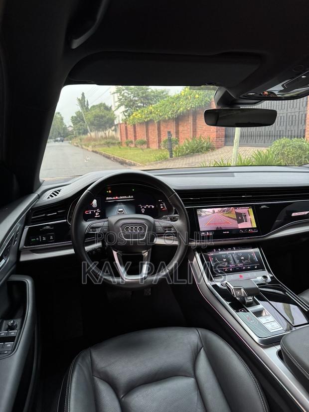 Audi Q8 2025 Black