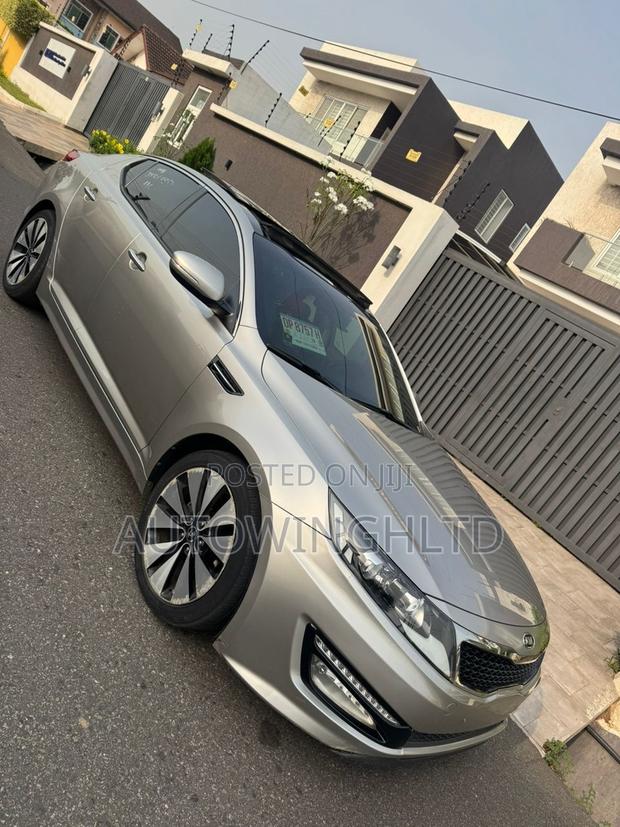 Kia K5 2.0 MPI 2015 Gray