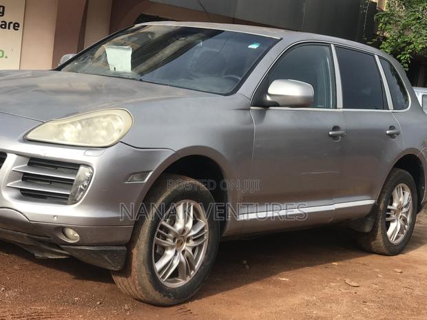 Porsche Cayenne S 2012 Gray