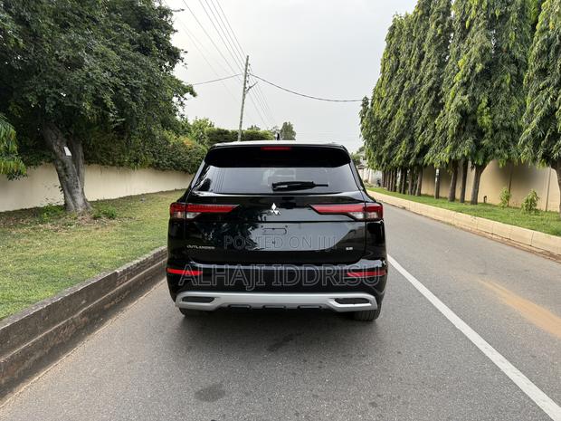 Mitsubishi Outlander SE 2022 Black