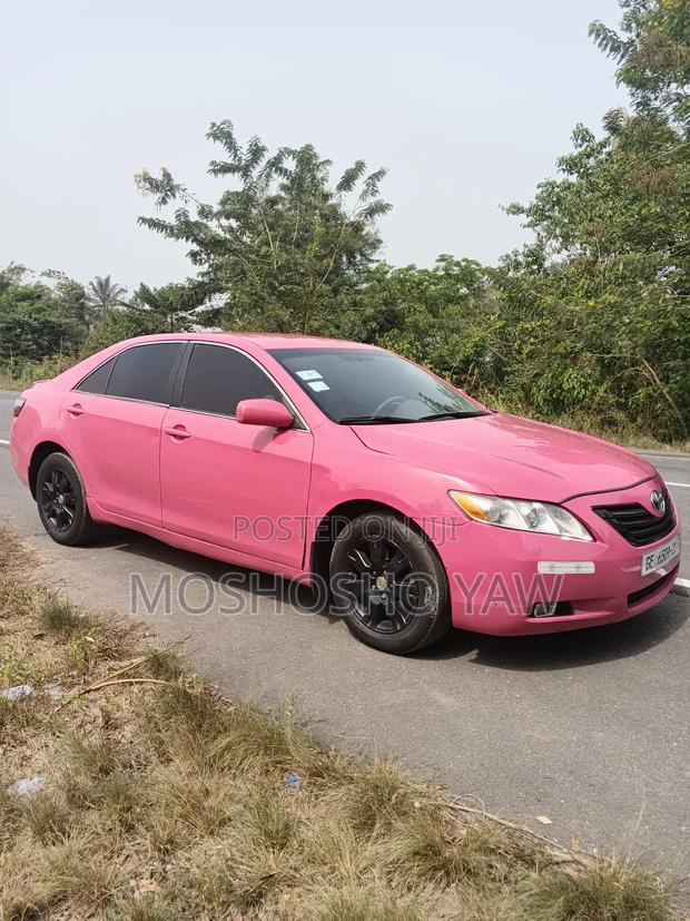 Toyota Camry 2009 Pink
