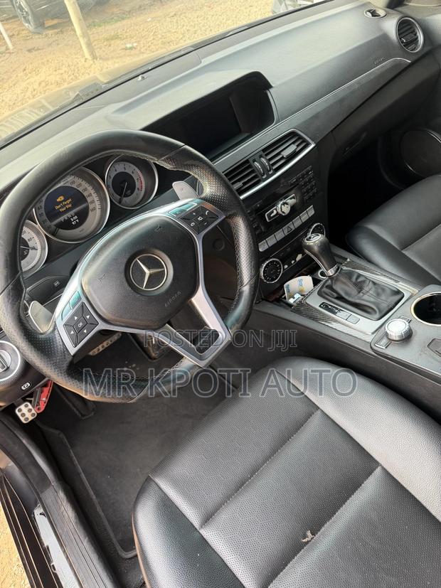 Mercedes-Benz C43 2017 Black