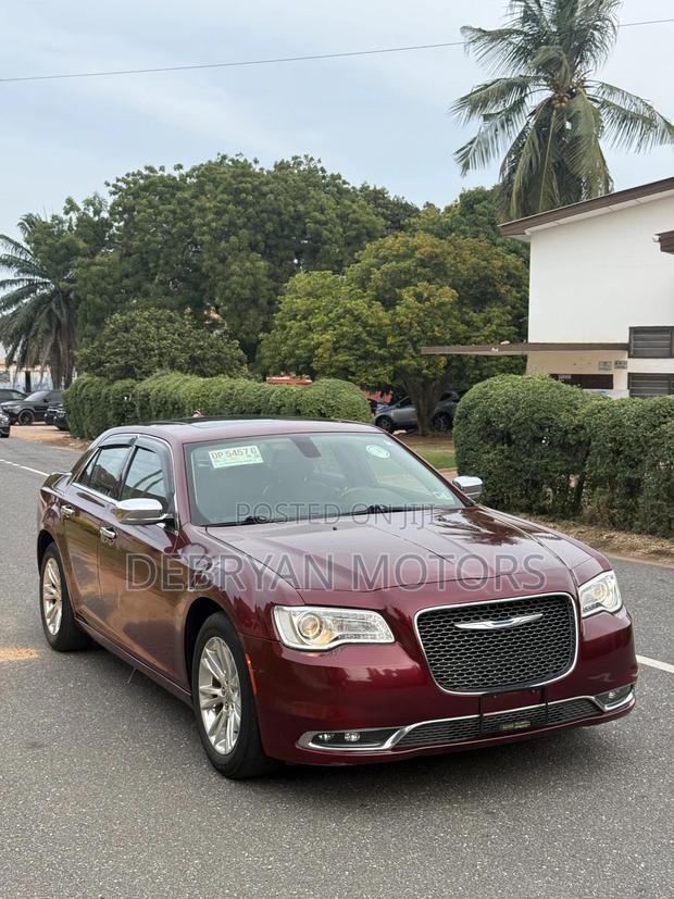 Chrysler 300 300C Platinum AWD 2017 Burgundy