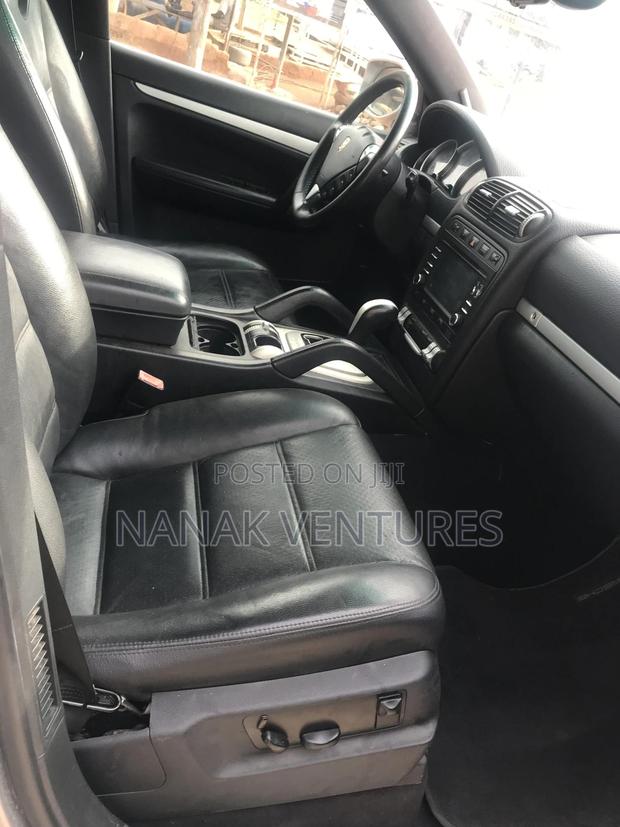 Porsche Cayenne S 2012 Gray