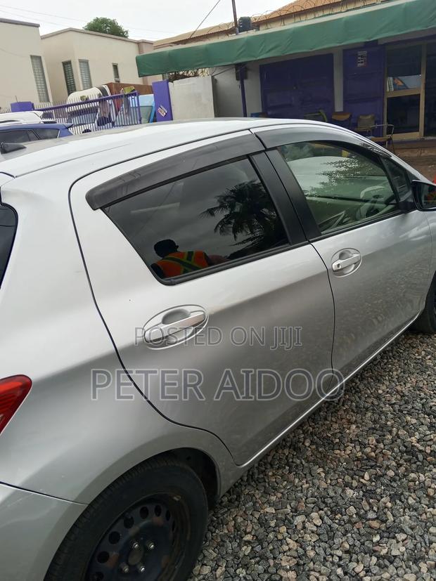 Toyota Vitz 2013 Silver