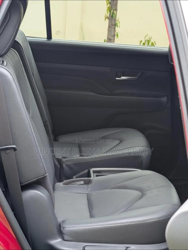 Toyota Highlander Platinum AWD 2024 Burgundy