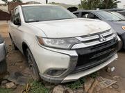 Mitsubishi Outlander 2016 White for sale