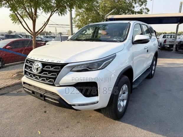 New Toyota Fortuner 2025 White