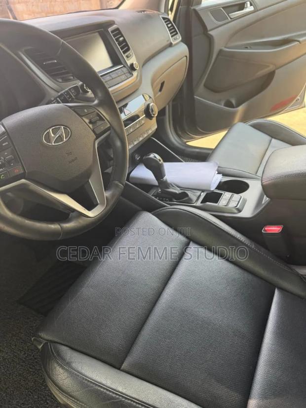 Hyundai Tucson 2017 Gray