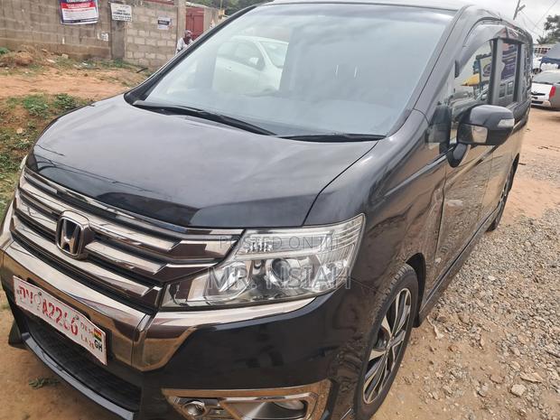 Honda Stepwgn 2012 Black