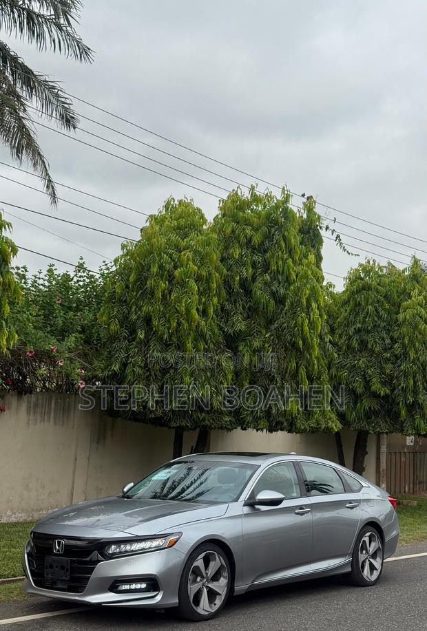 Honda Accord Touring 2.0T 2020 Silver
