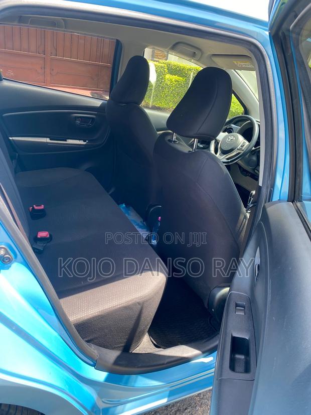 Toyota Vitz 1.3 FWD 5dr 2015 Blue