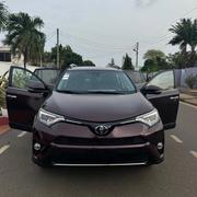Toyota RAV4 Limited 4dr SUV AWD (2.5L 4cyl 6A) 2018 Brown for sale