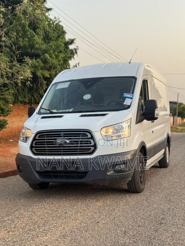 Ford Transit-350 2017 White