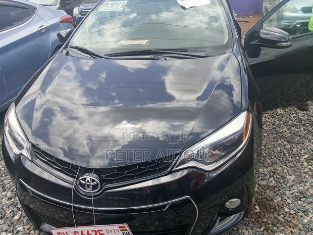 Toyota Corolla 2016 Black