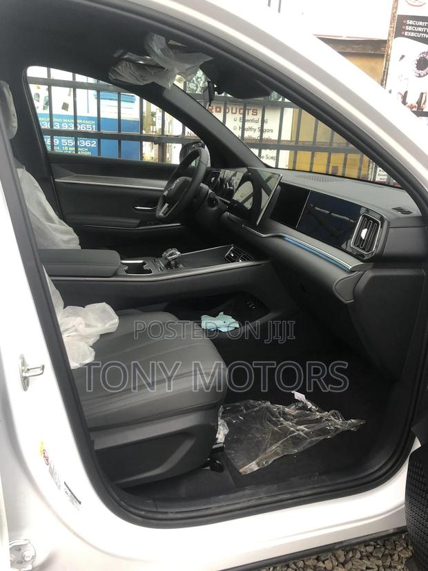New BYD Song Pro DM-i 2025 White