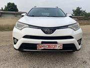 Toyota RAV4 XLE FWD (2.5L 4cyl 6A) 2017 White for sale