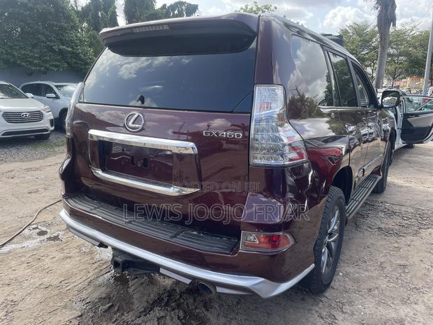Lexus GX 2018