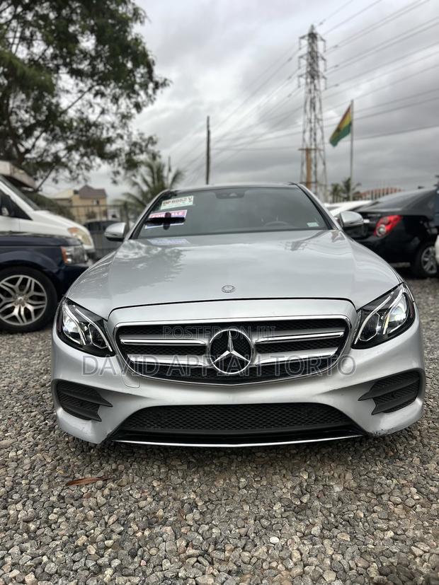 Mercedes-Benz E300 4Matic AWD Sedan (2.0L 4cyl 9A) 2017 Silver