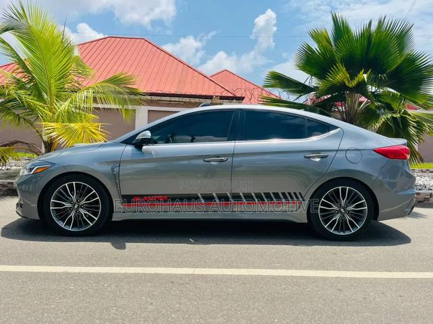 Hyundai Elantra Sport 2018 Gray