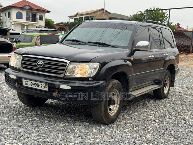 Toyota Land Cruiser 79 Series 1999 Black