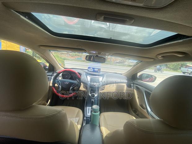 Hyundai Elantra Limited Sedan FWD (1.8L 4cyl 6A) 2013 Red
