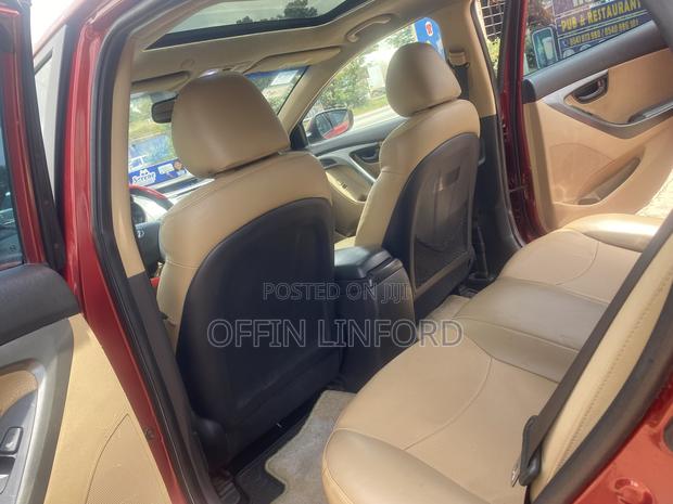 Hyundai Elantra Limited Sedan FWD (1.8L 4cyl 6A) 2013 Red