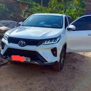 Toyota Fortuner 2.7 AWD 2018 White for sale