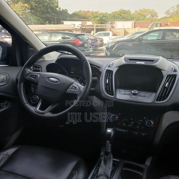 Ford Escape SE 4x4 2017 Black