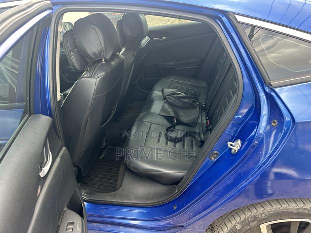 Honda Civic 2019 Blue