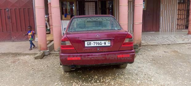 Mercedes-Benz C180 2000 Red