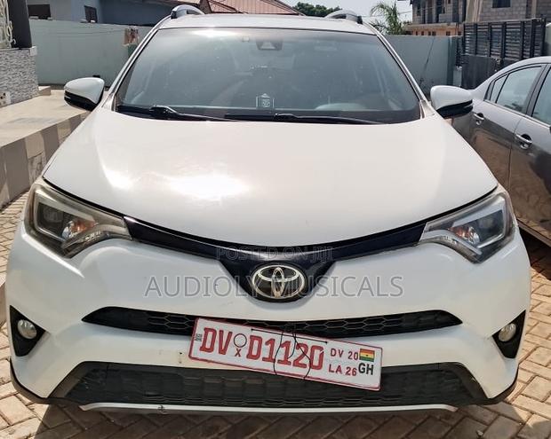 Toyota RAV4 2018 White