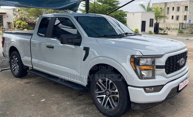 Ford F-150 2023 White