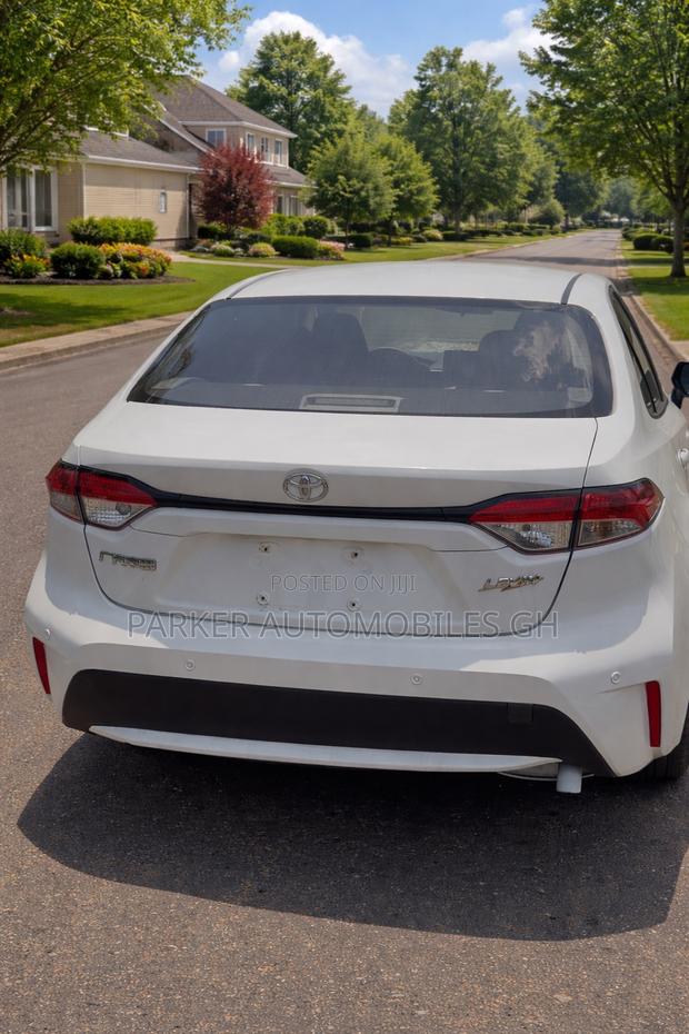 Toyota Corolla 2022 White