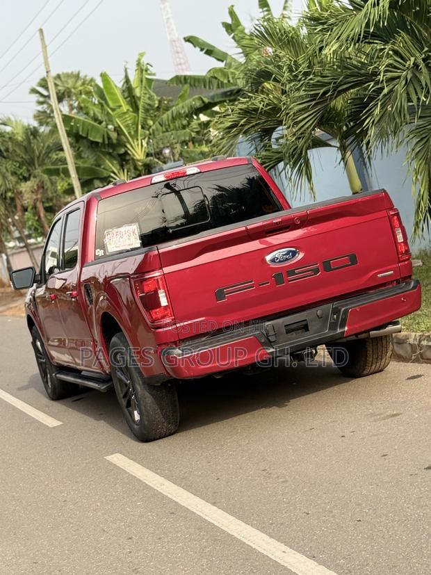 Ford F-150 XLT 2022 Red